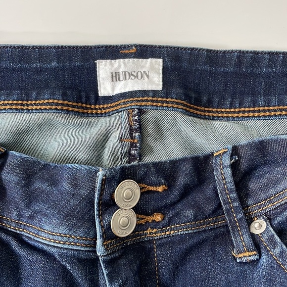 Hudson mid rise Collin dark denim jeans. Size 26 - Picture 4 of 5